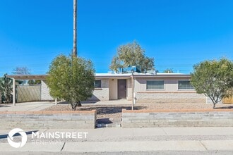 Building Photo - 8467 E Shasta Dr