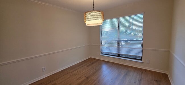 Foto del edificio - Large 4 Bedroom Located in Arlington!