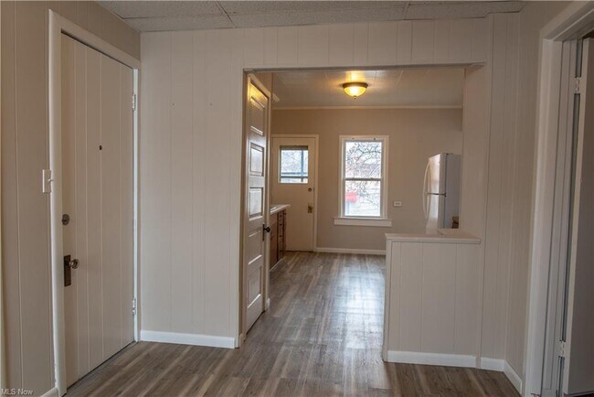 Building Photo - 6321 Lansing Ave
