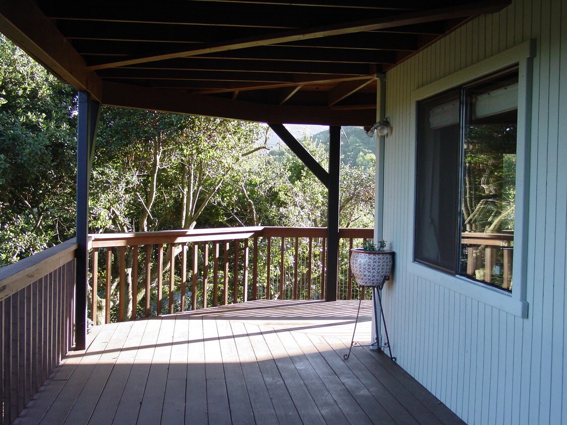 Building Photo - 92 Lucille Way