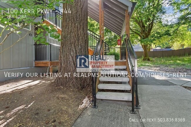 Foto del edificio - 100 Kerr Pkwy