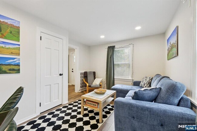 Foto del edificio - 567 S Broad St