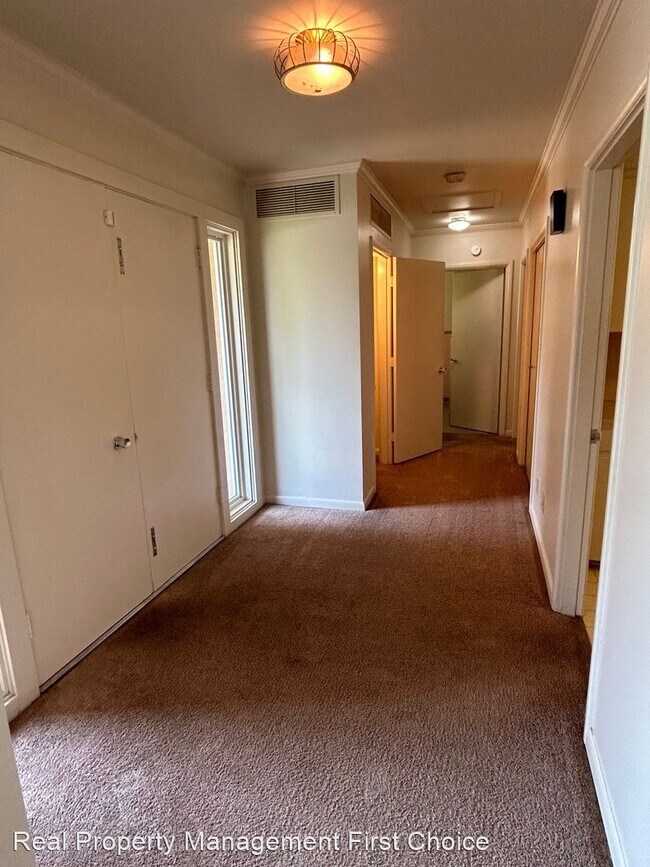 Building Photo - 2 br, 1 bath House - 1604 South 25th Street