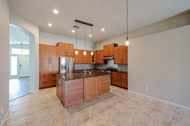 Foto del edificio - 3840 E Campbell Ave