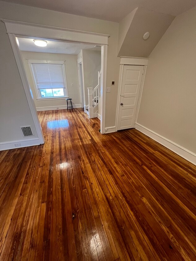 Dining Room / Living Room - 5524 Blakemore St