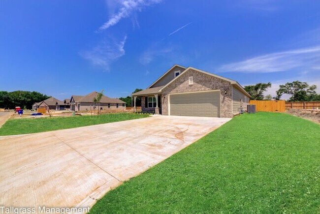 Foto del edificio - $2,225/mo | 4 Bed, 2.5 Bath | MOVE IN SPECIAL