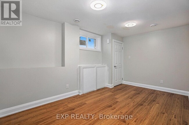 Building Photo - 838 St. Laurent Blvd