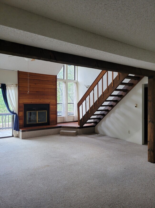 Foto del edificio - 3900 Old Lodge Rd