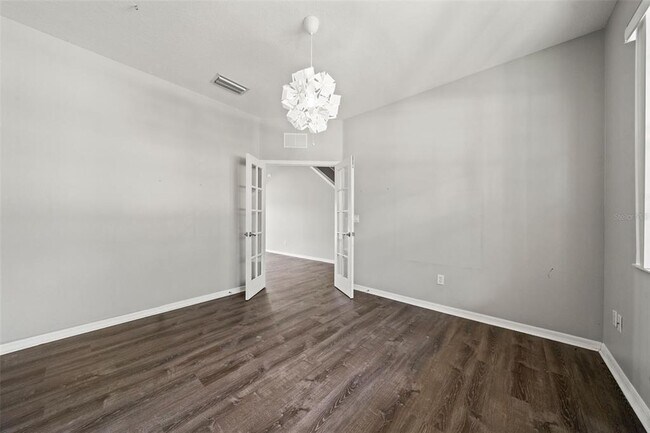 Building Photo - 10909 Observatory Way