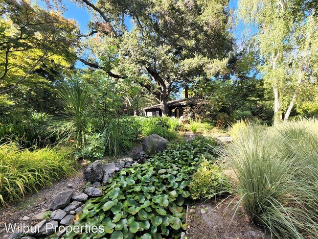 Foto del edificio - 1 br, 1 bath House - 73A Parkwood Dr.