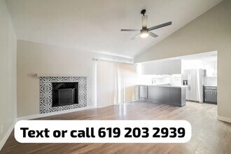 Building Photo - 6601 W Sunnyslope Ln