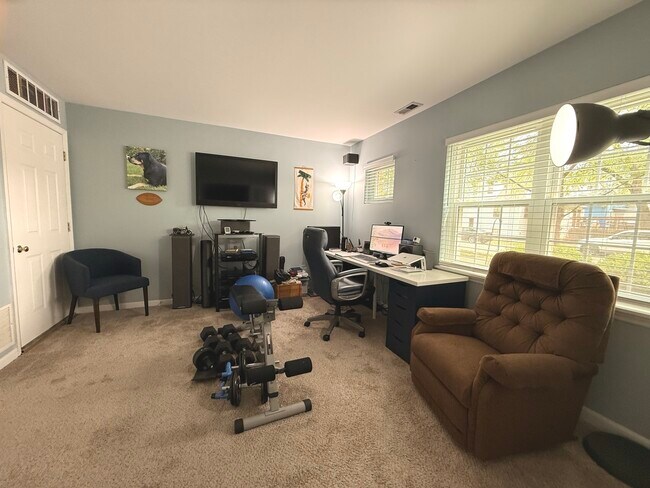 Foto del edificio - 7006 W Belden Ave