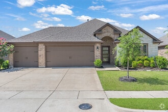 Building Photo - 3057 Maverick Dr