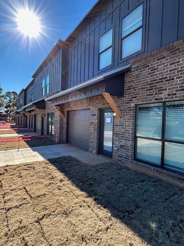 34273457 Brooke Pl, Texarkana, TX 75503 Townhome Rentals in