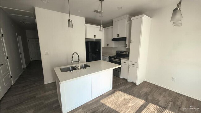 Foto del edificio - 16 S Indiana Ave