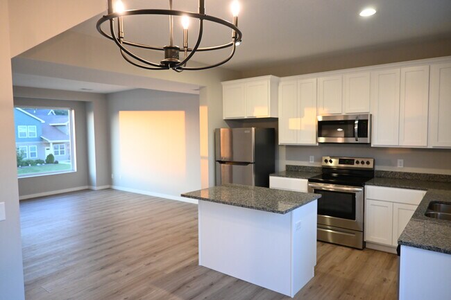 Expansive Open Kitchen & Living Room - 3467 Glenbrook Cir N