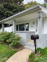 Building Photo - 600 Marlboro Rd