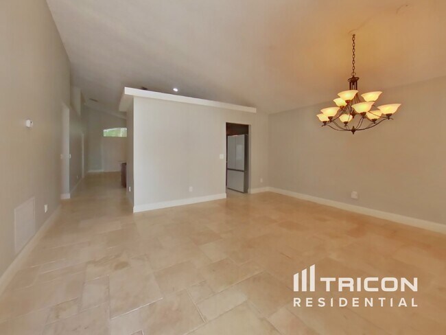 Foto del edificio - 1924 S Prairie Dunes Ct