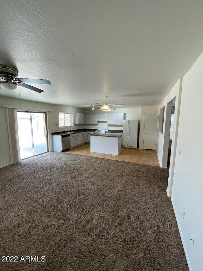 Foto del edificio - 25881 W North Star Pl