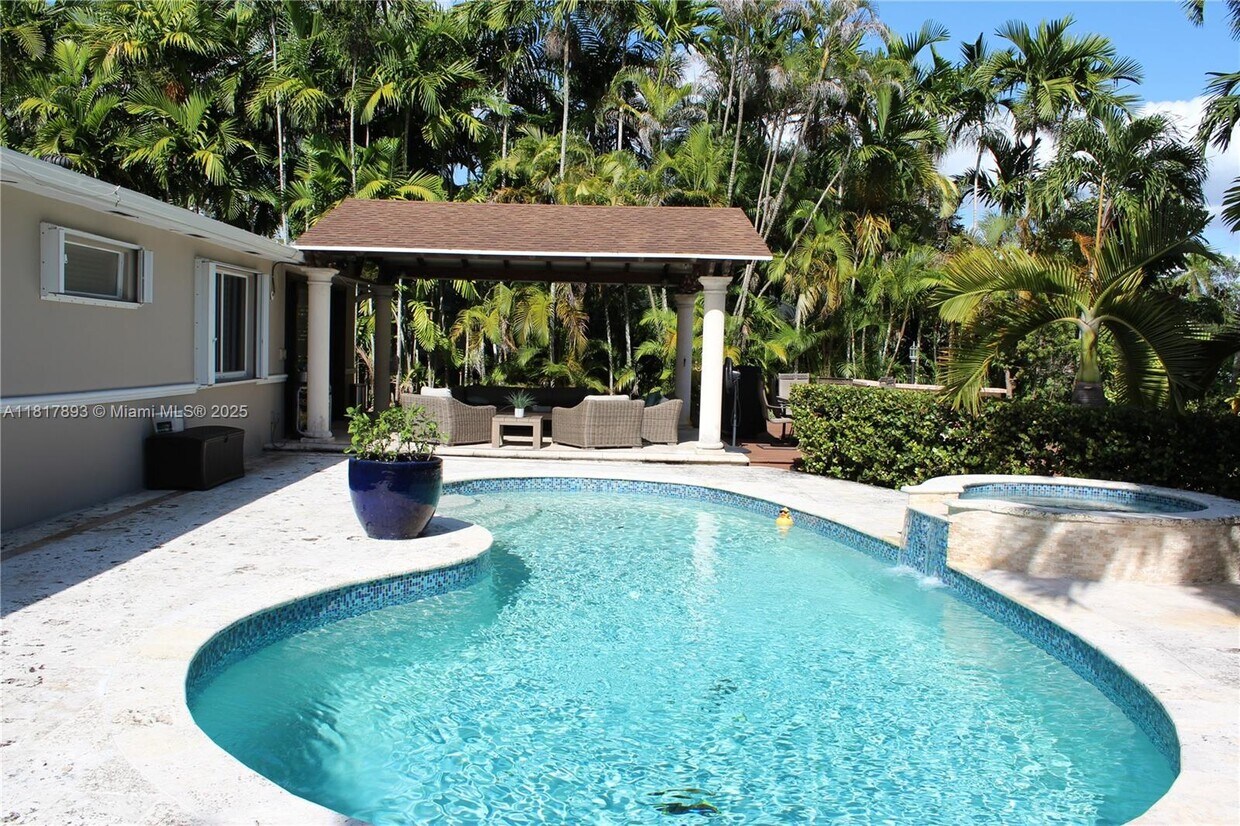 Foto principal - 9941 SW 97th Ct