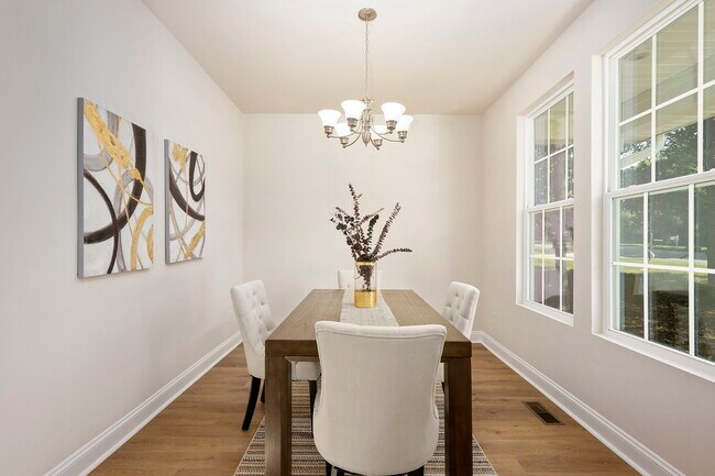 Building Photo - 3119 Berwick Dr