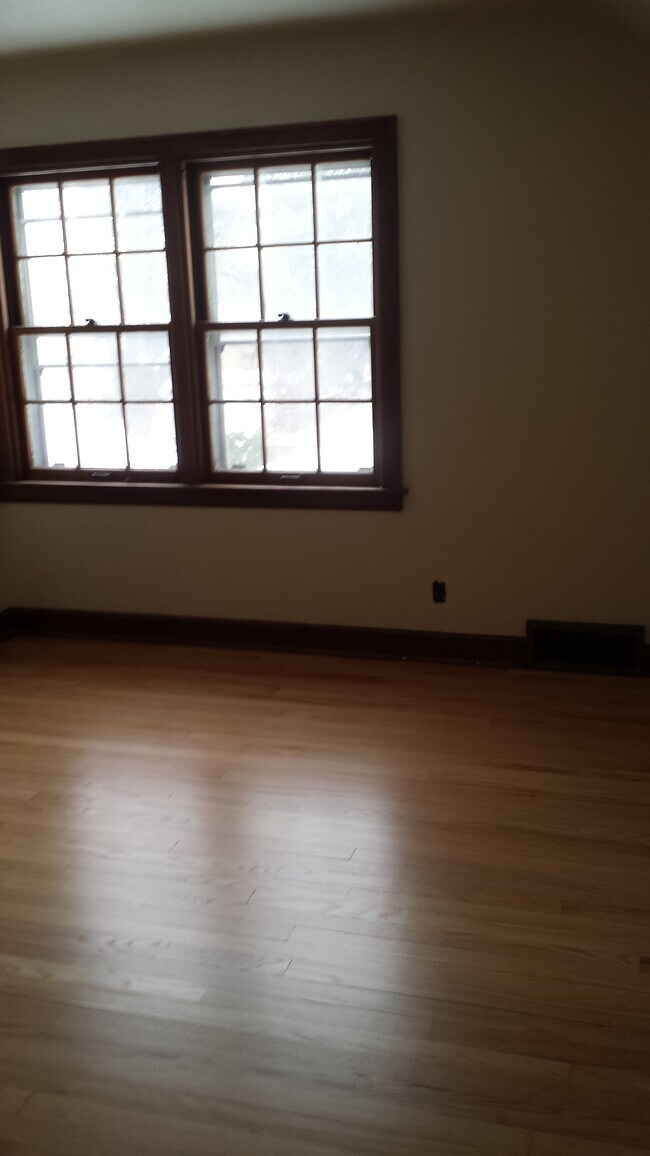 Foto del edificio - 4233 Doncaster Dr