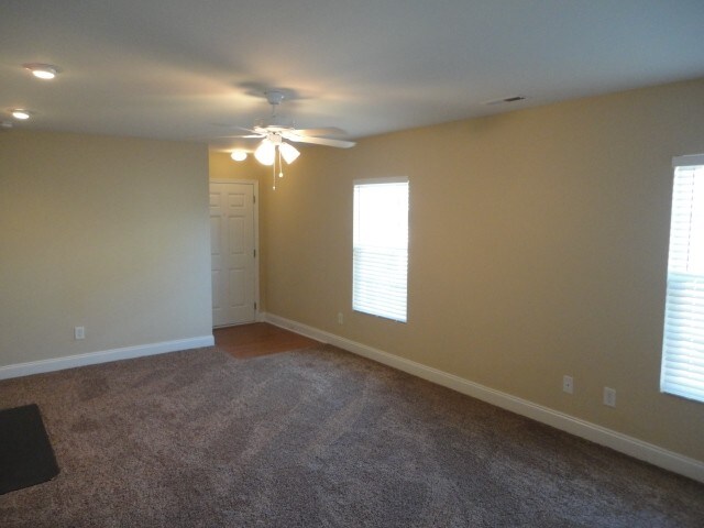 Building Photo - 3770 Marshlane Way