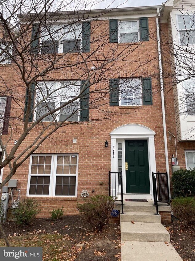 3249 Purple Leaf Ln, Laurel, MD 20724 Townhome Rentals in Laurel MD