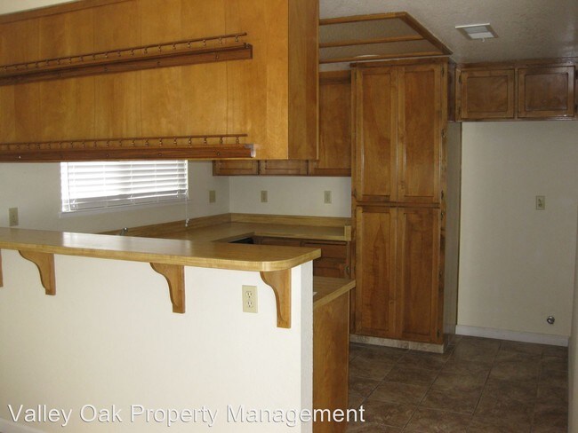 Building Photo - 3 br, 2 bath House - 2221 Chelmsford Drive