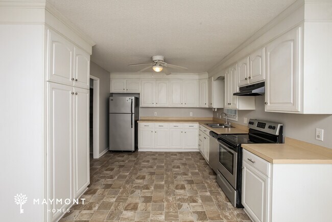 Foto del edificio - 6924 Longbrook Rd