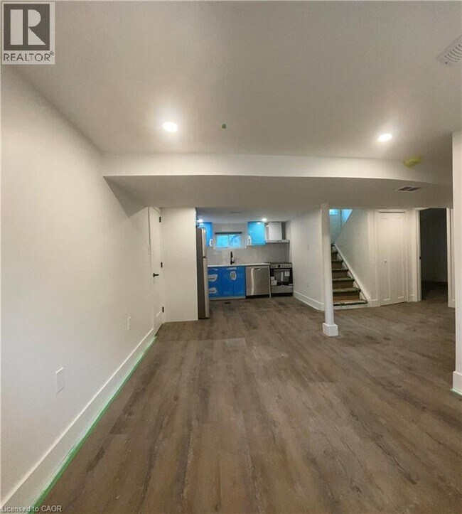 Photo du bâtiment - 246 E 31st St