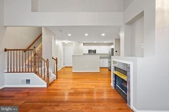 Building Photo - 177 Martin Ln