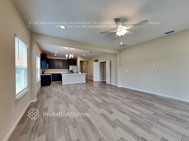 Foto del edificio - 11255 Oyster Creek Rd