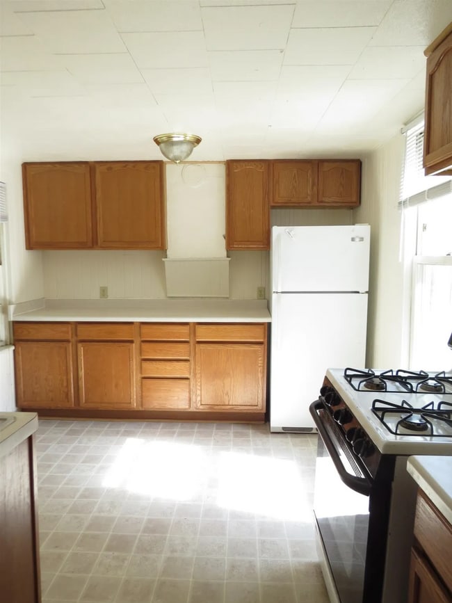 Foto del edificio - 607 E Dayton St