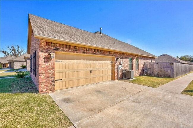 Building Photo - 20618 Frontier Pl