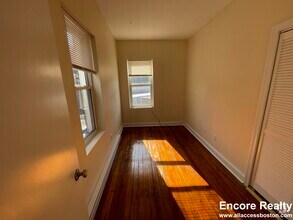 Building Photo - 840 Huntington Ave