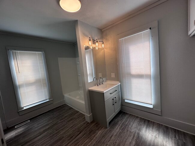 Foto del edificio - 607 Penn-E