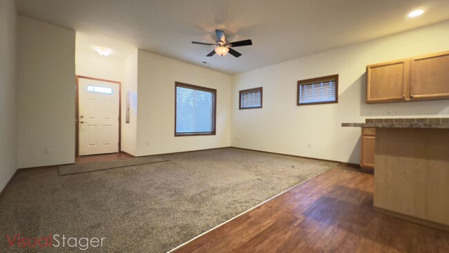 Foto del edificio - Westside Olympia 3 Bedroom / Garage / Full...