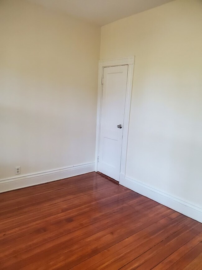 Foto del edificio - 117 Harrishof St