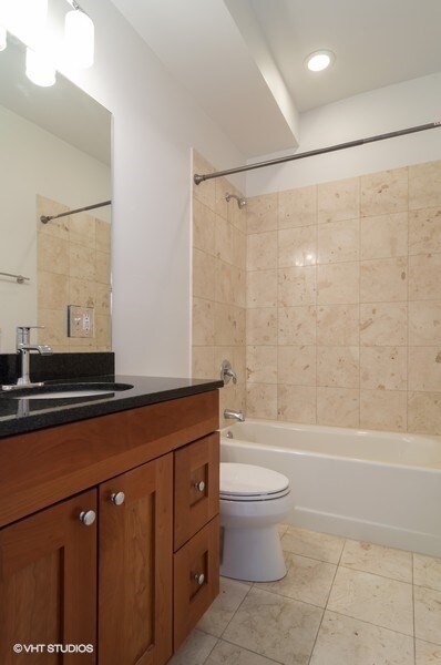 Foto del edificio - 841 W Armitage Ave