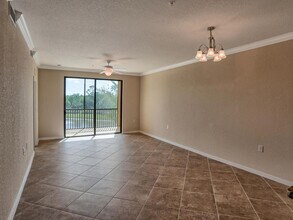 Building Photo - 9731 Acqua Ct
