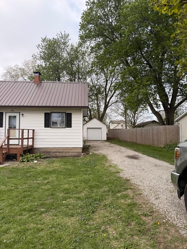 Foto del edificio - 608 SE Vine St