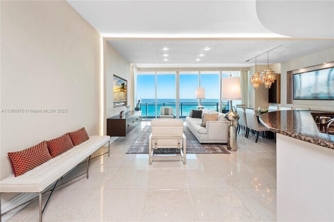 Foto del edificio - 10295 Collins Ave