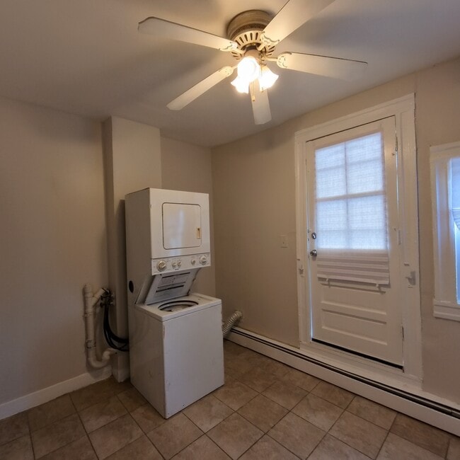 In Unit Washer/Dryer - 3318 Auchentoroly Terrace Townhome