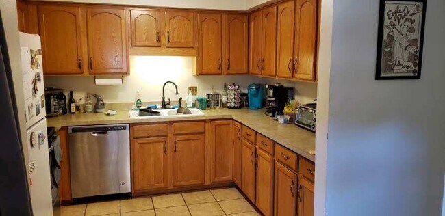 Foto del edificio - 4670 S Woodland Dr
