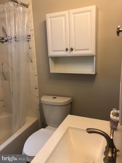 Foto del edificio - 200 McKendree Ave