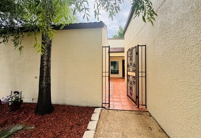 Foto del edificio - 20313 Sunny Shores Dr