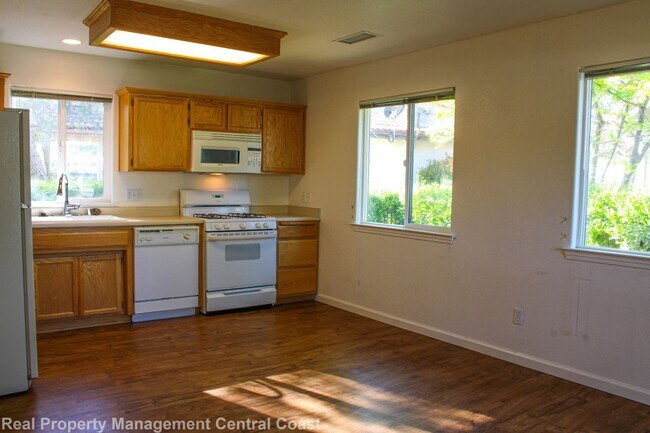 Foto del edificio - Quaint Atascadero Home in 55+ Community - ...