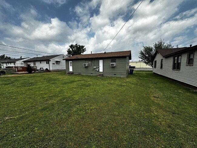 Foto del edificio - 1-Bedroom Duplex in Tulsa!