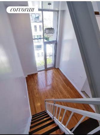 Foto del edificio - 90 Clay St
